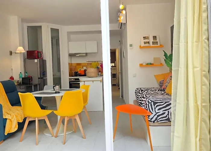 Apartment Picasso Huelin 250m From